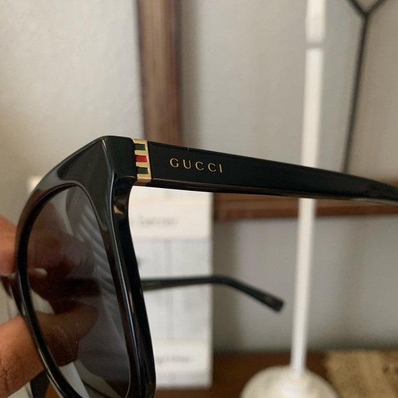 New Gucci black over size sunglasses 🖤 - Picture 1 of 9